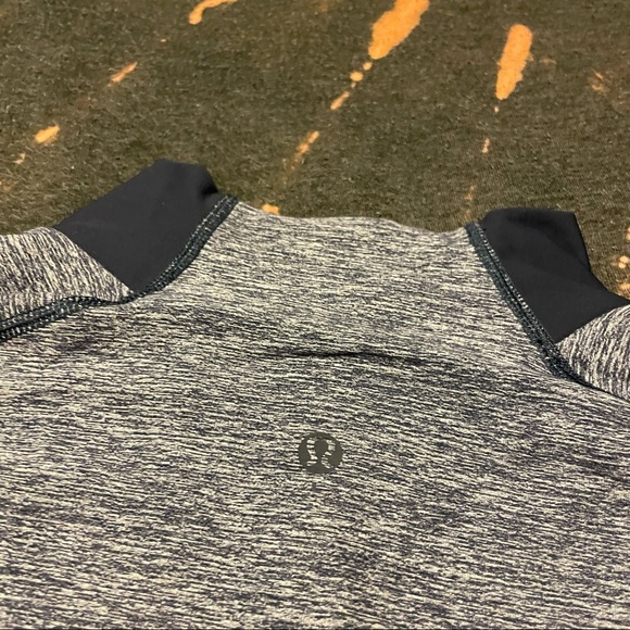 Half zip Lululemon vented sweatshirt - Picture 2 of 2